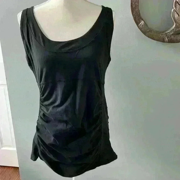 Black Lucy sleeveless top size XL - Picture 2 of 7